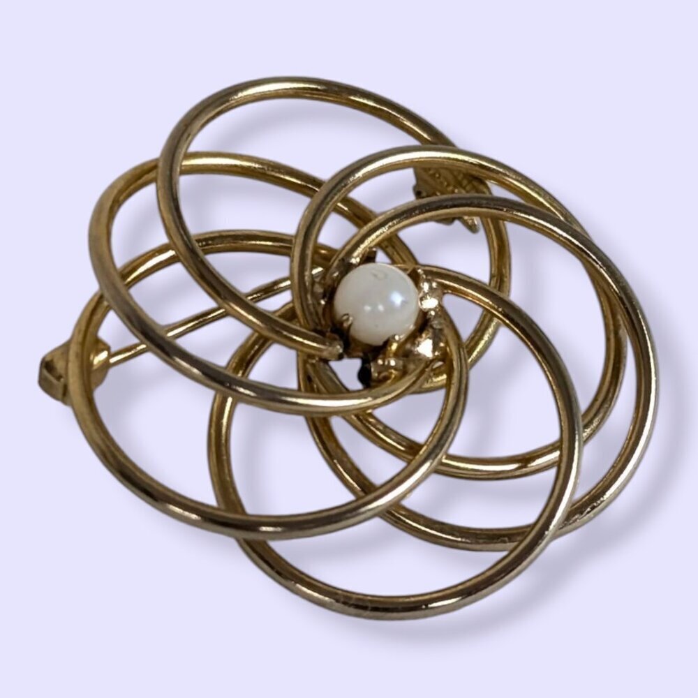 V. Faux Pearl Metal Swirl Brooch